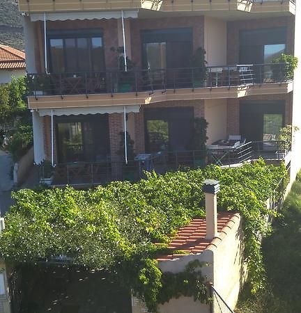 Nikolitsa Apartments Glyfada  Екстер'єр фото