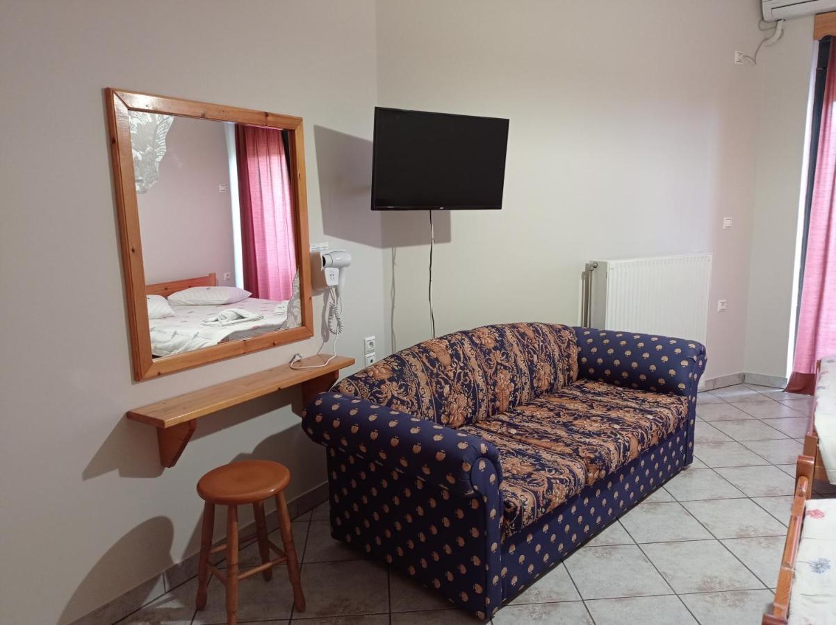 Nikolitsa Apartments Glyfada  Екстер'єр фото