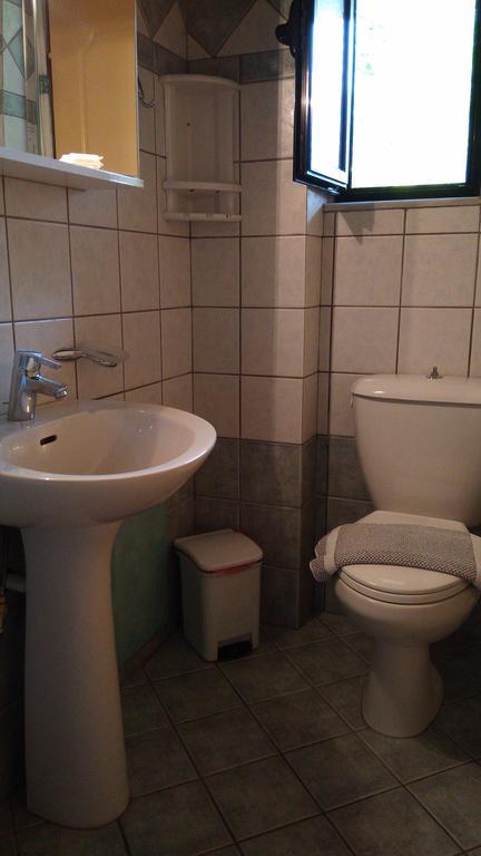 Nikolitsa Apartments Glyfada  Екстер'єр фото