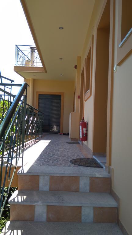 Nikolitsa Apartments Glyfada  Екстер'єр фото